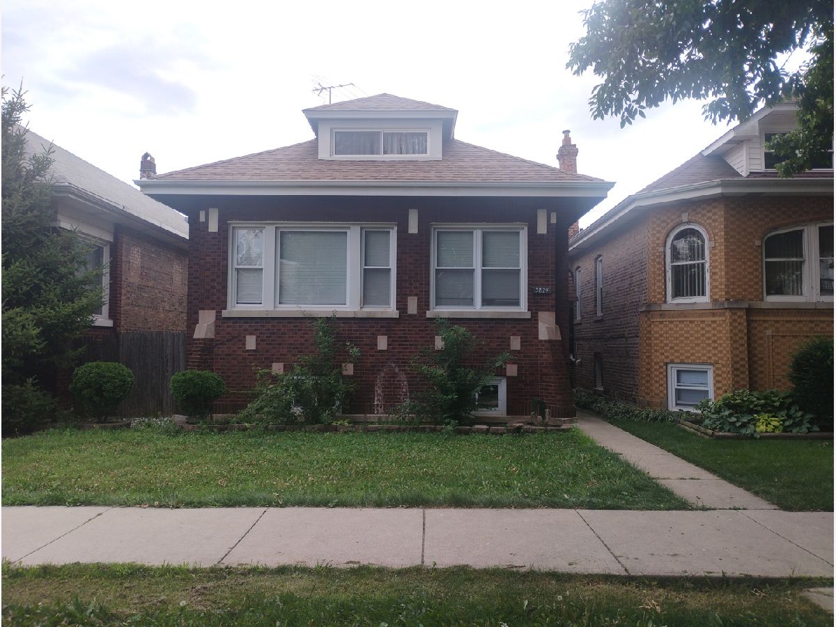  For Sale Chicago Illinois, 5829 Sawyer Avenue