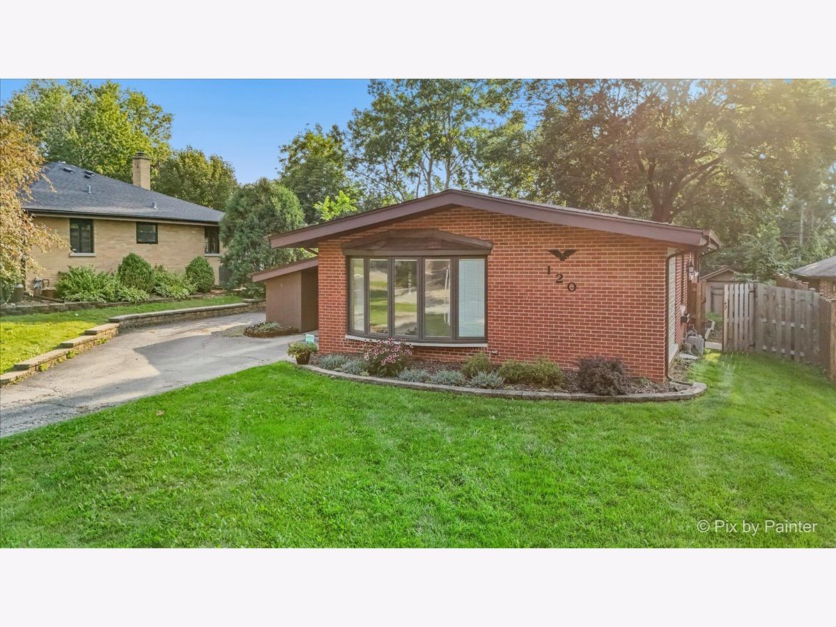 Homes For Sale Suncrest Highlands Bloomingdale Illinois, 120 Prairie Avenue