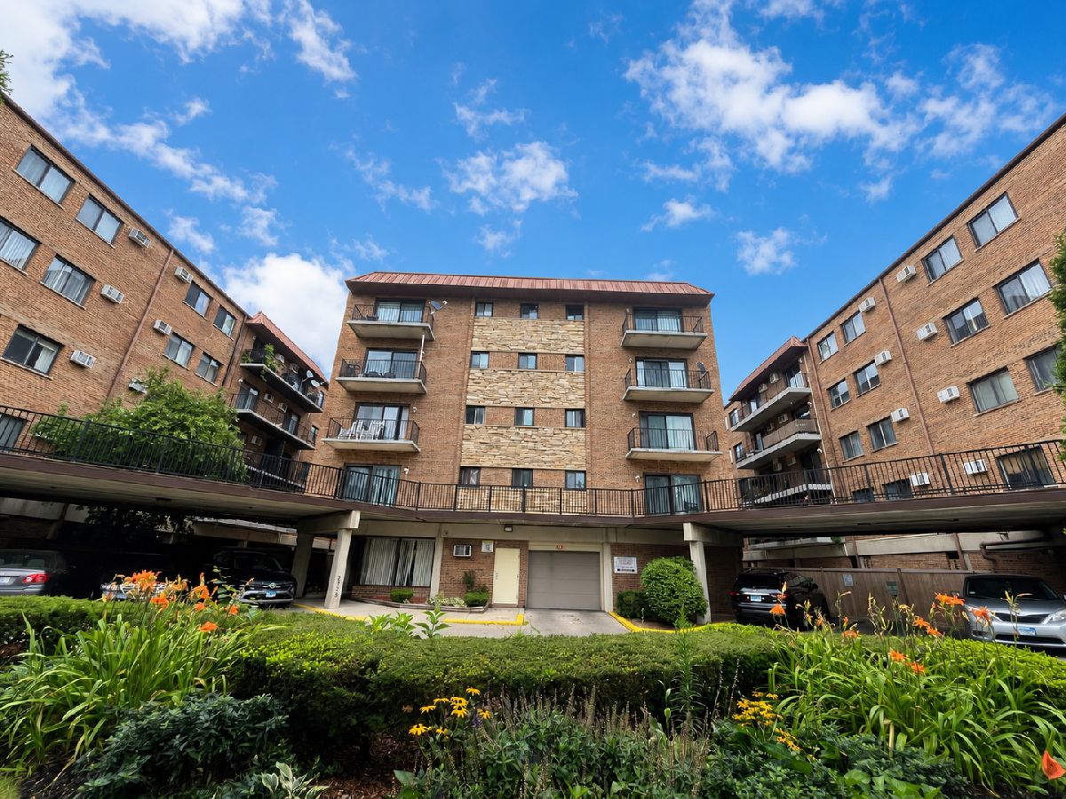  For Sale Chicago Illinois, 2317 Neva Avenue
