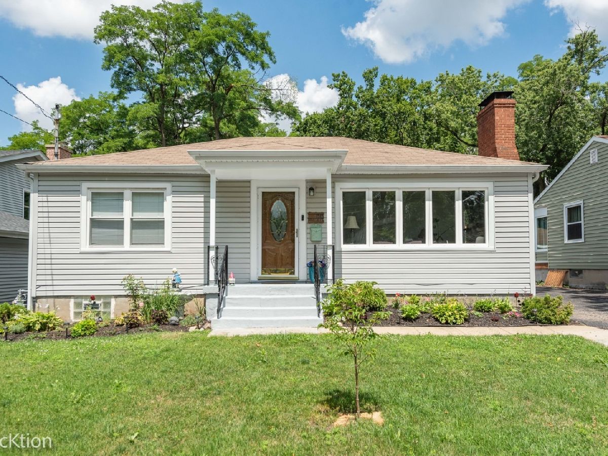  For Sale Wheaton Illinois, 1515 Hill Avenue