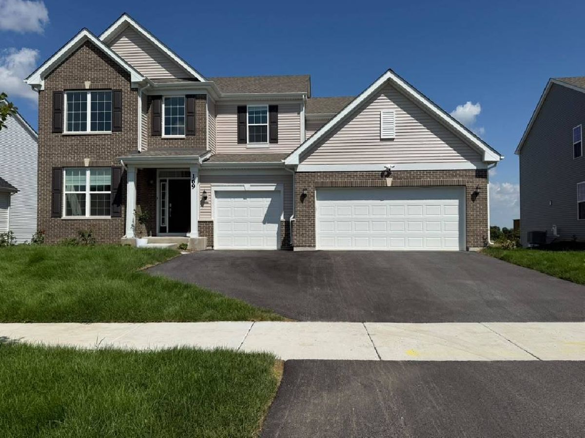 Homes & Condos & Townhomes For Rent Hudson Pointe Ii Oswego Illinois, 169 Henderson