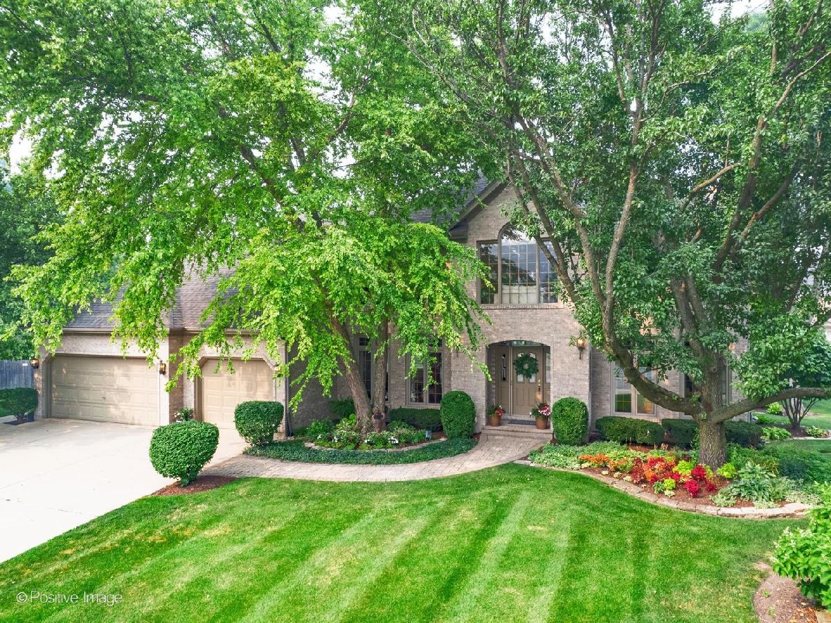  For Sale Darien Illinois, 6905 Irish Court