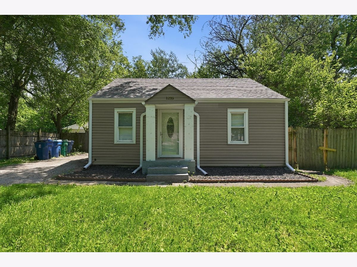  For Rent Calumet City Illinois, 1235 River