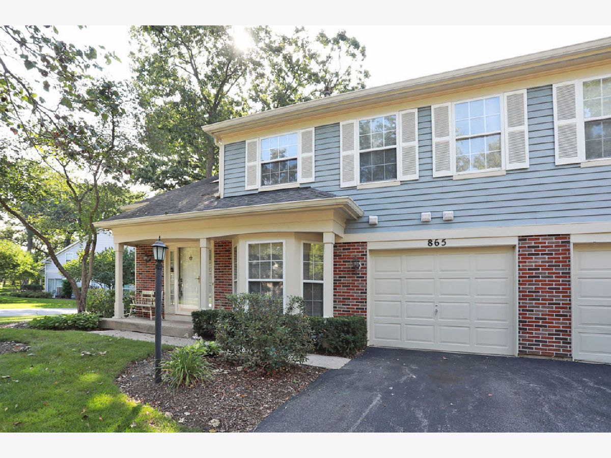  Rented Elgin Illinois, 865 Shady Oaks