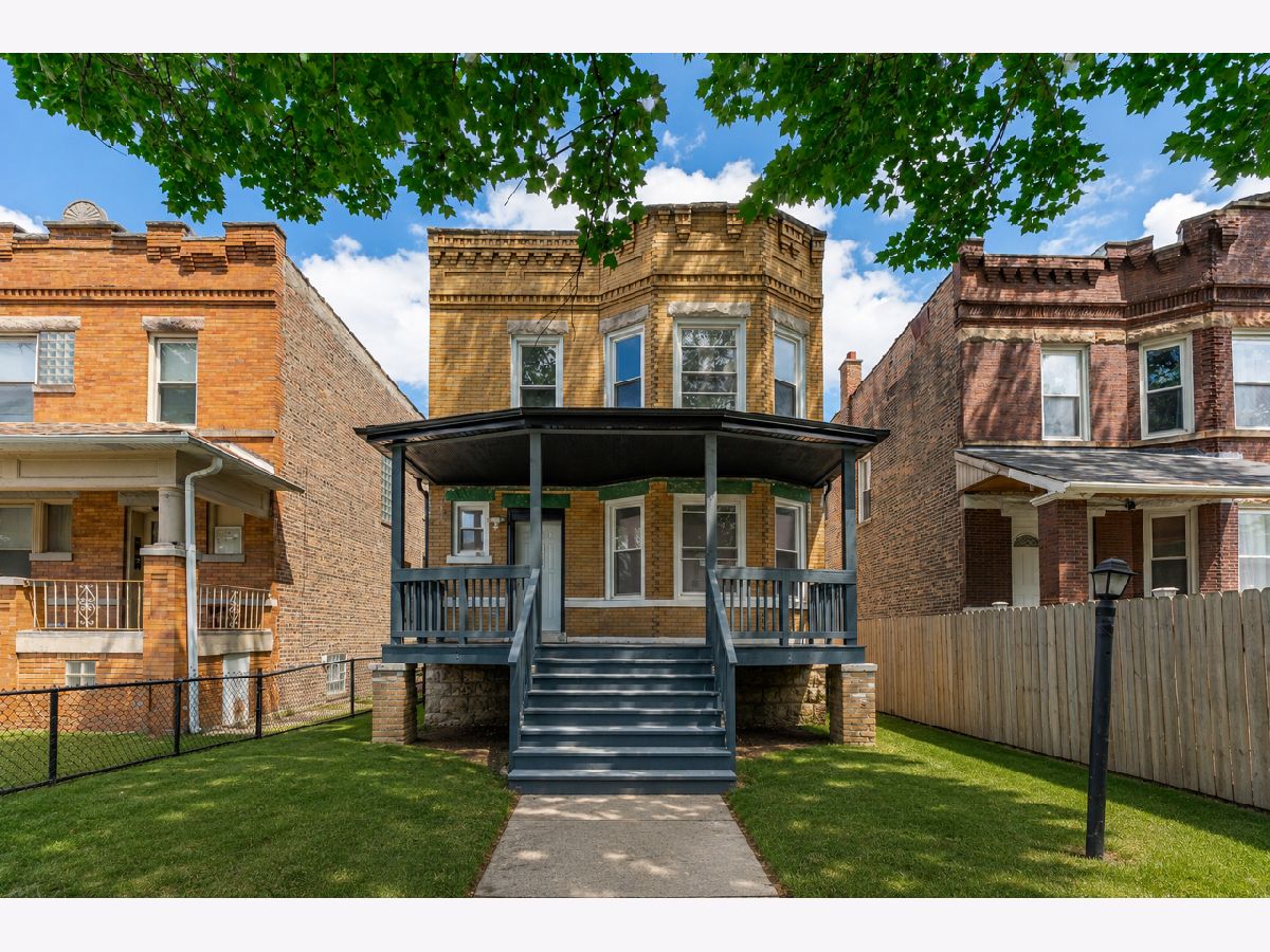  For Sale Chicago Illinois, 151 Long Avenue
