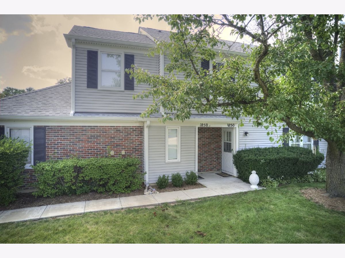 For Sale Elk Grove Village Illinois, 1850 Pebble Beach Circle