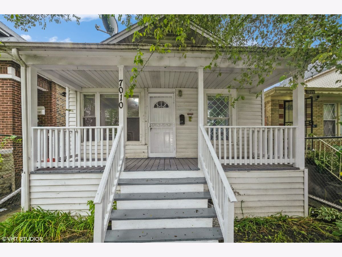  For Sale Chicago Illinois, 7010 Claremont Avenue