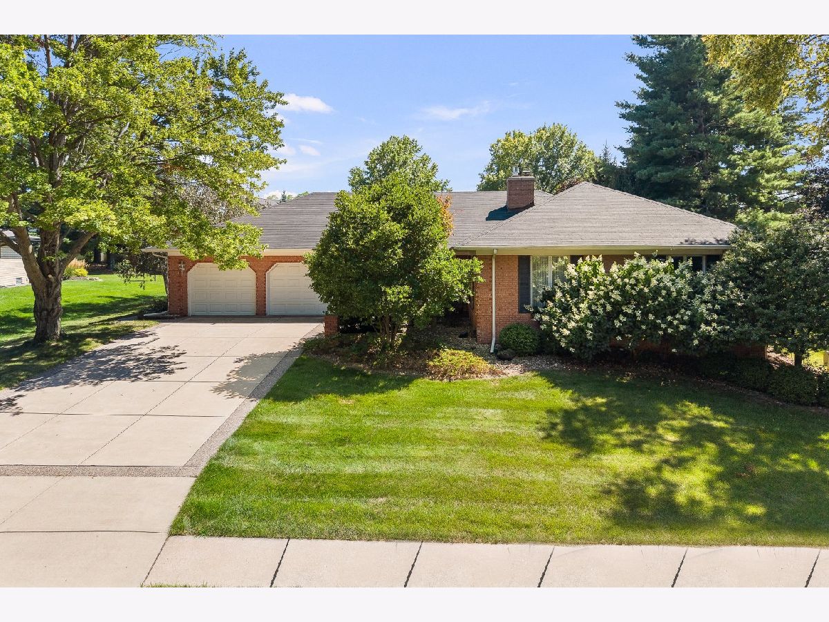  For Sale Rock Island Illinois, 10 Deer