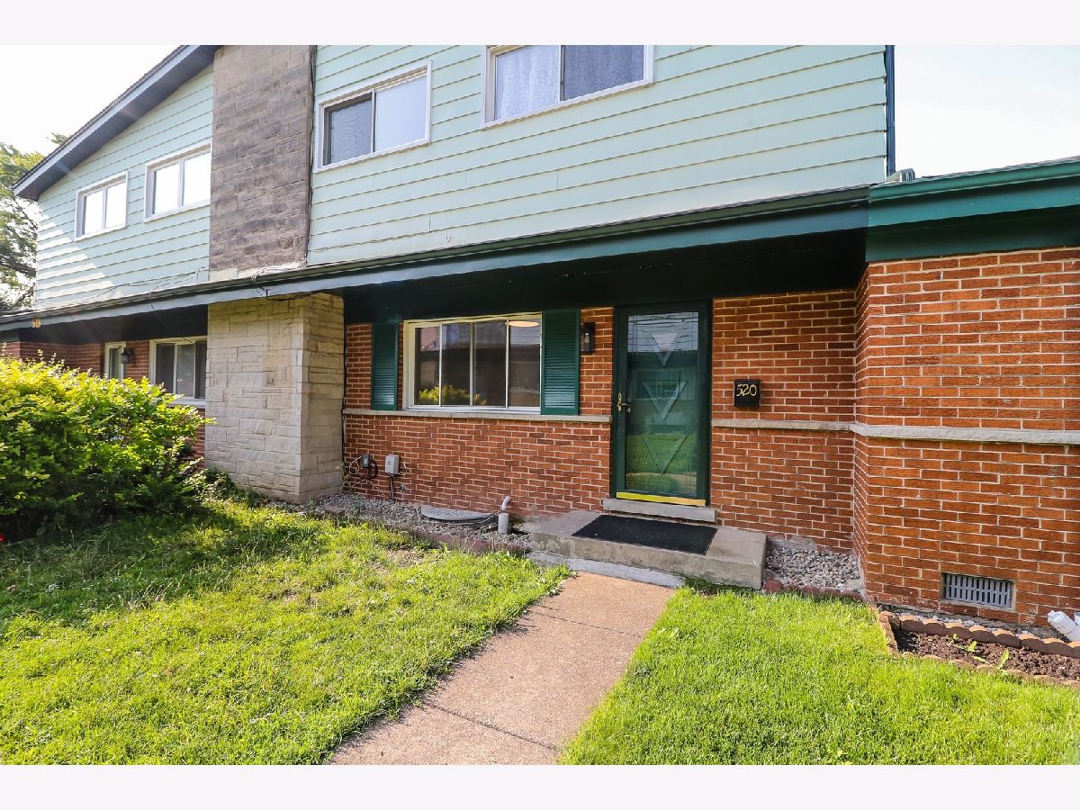  Rented Glenview Illinois, 520 Glendale