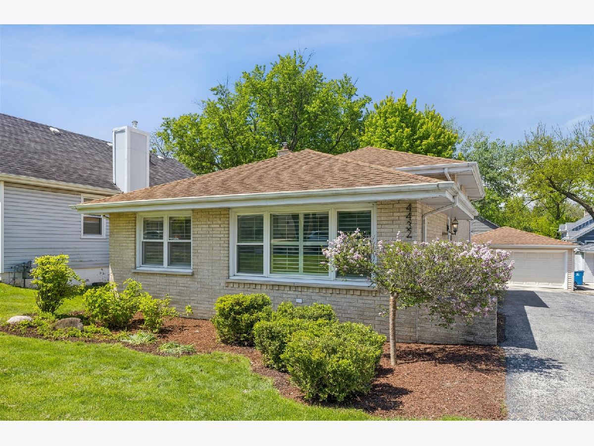  For Sale Downers Grove Illinois, 4432 Wilson Avenue
