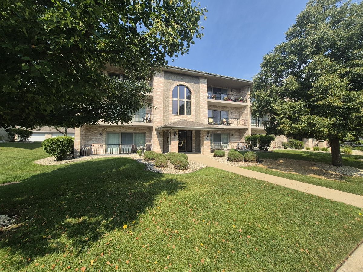  For Sale Orland Park Illinois, 17806 Bernard Drive
