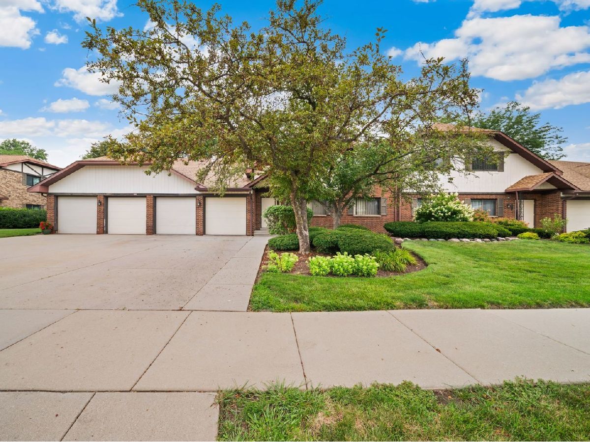  For Sale Itasca Illinois, 201 Walters Lane