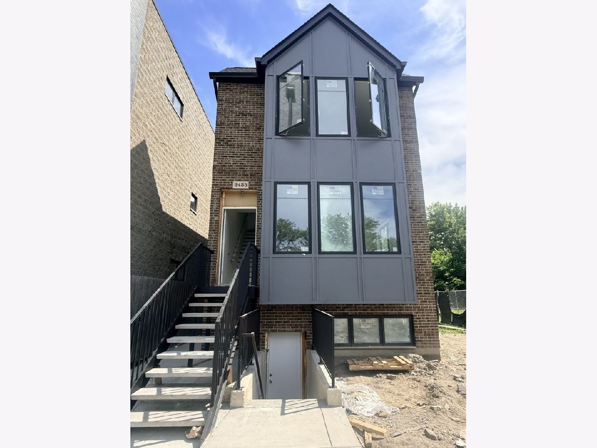  For Sale Chicago Illinois, 1443 Trumbull Avenue