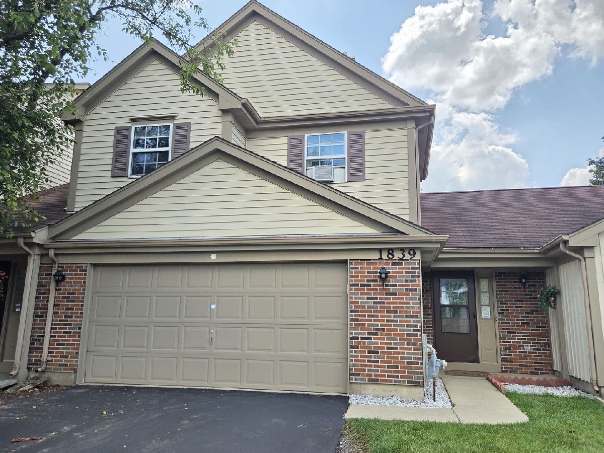  For Rent Downers Grove Illinois, 1839 Prentiss