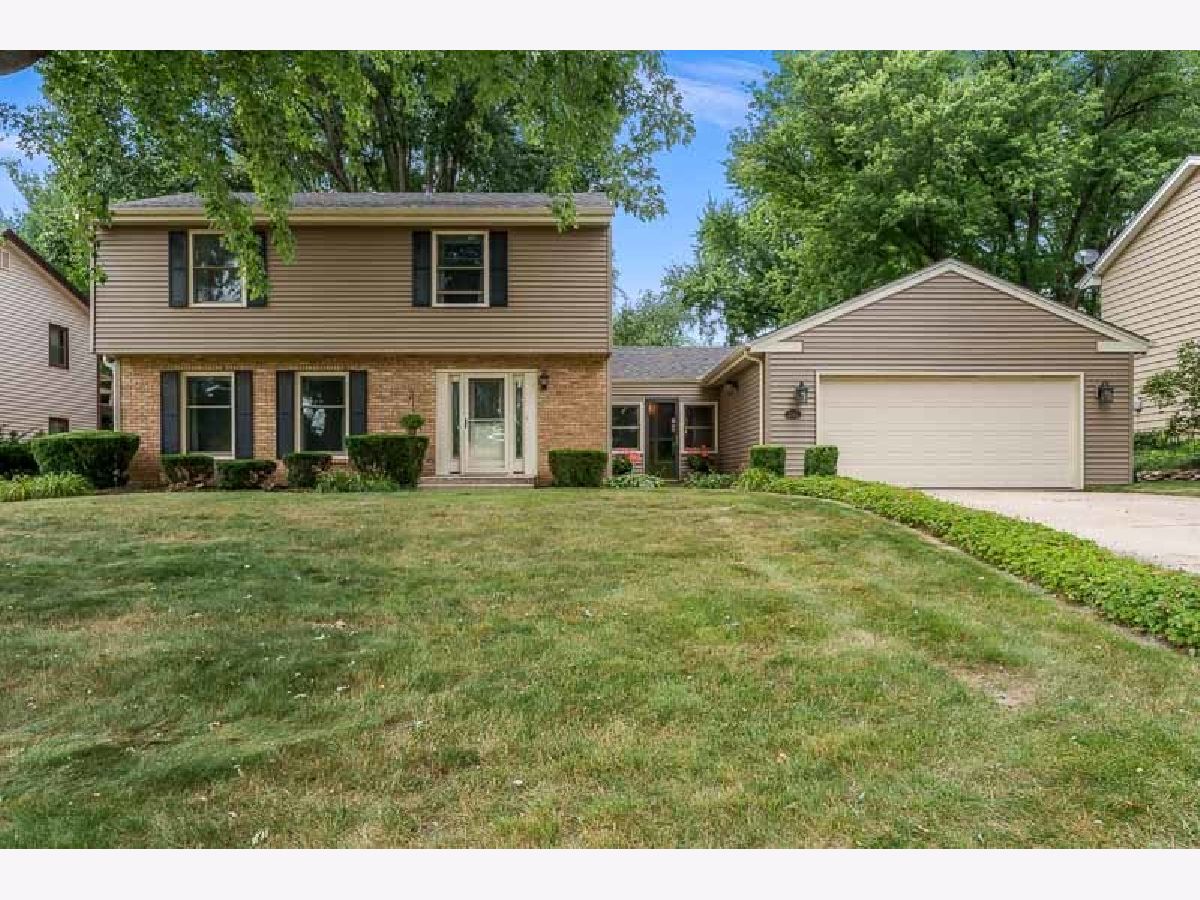  For Sale Rockford Illinois, 3342 Montlake Drive