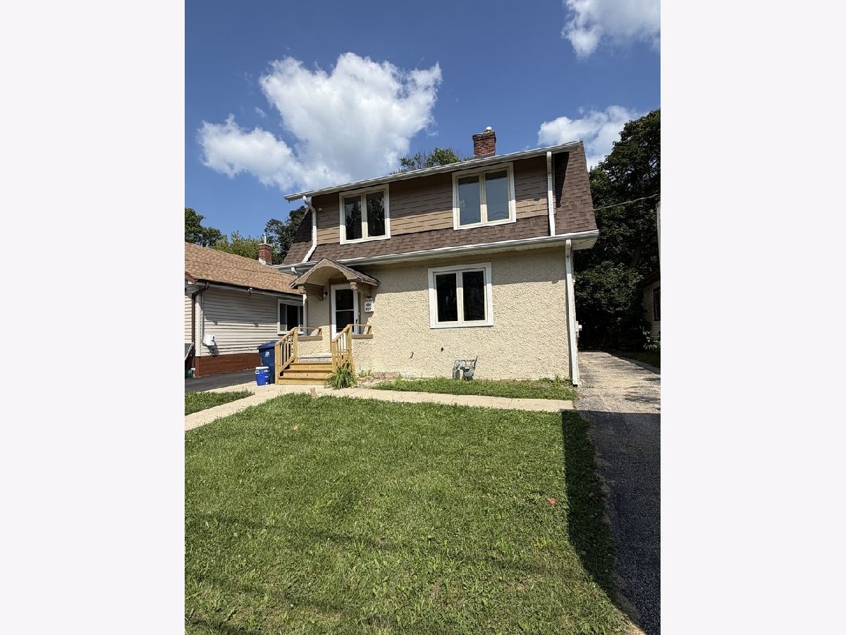  For Sale Waukegan Illinois, 717 New York Street