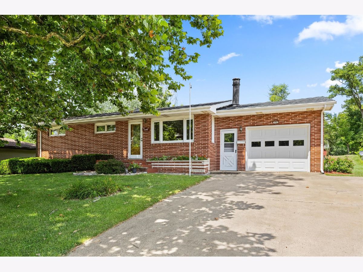  For Sale Marseilles Illinois, 1033 Glen Avenue