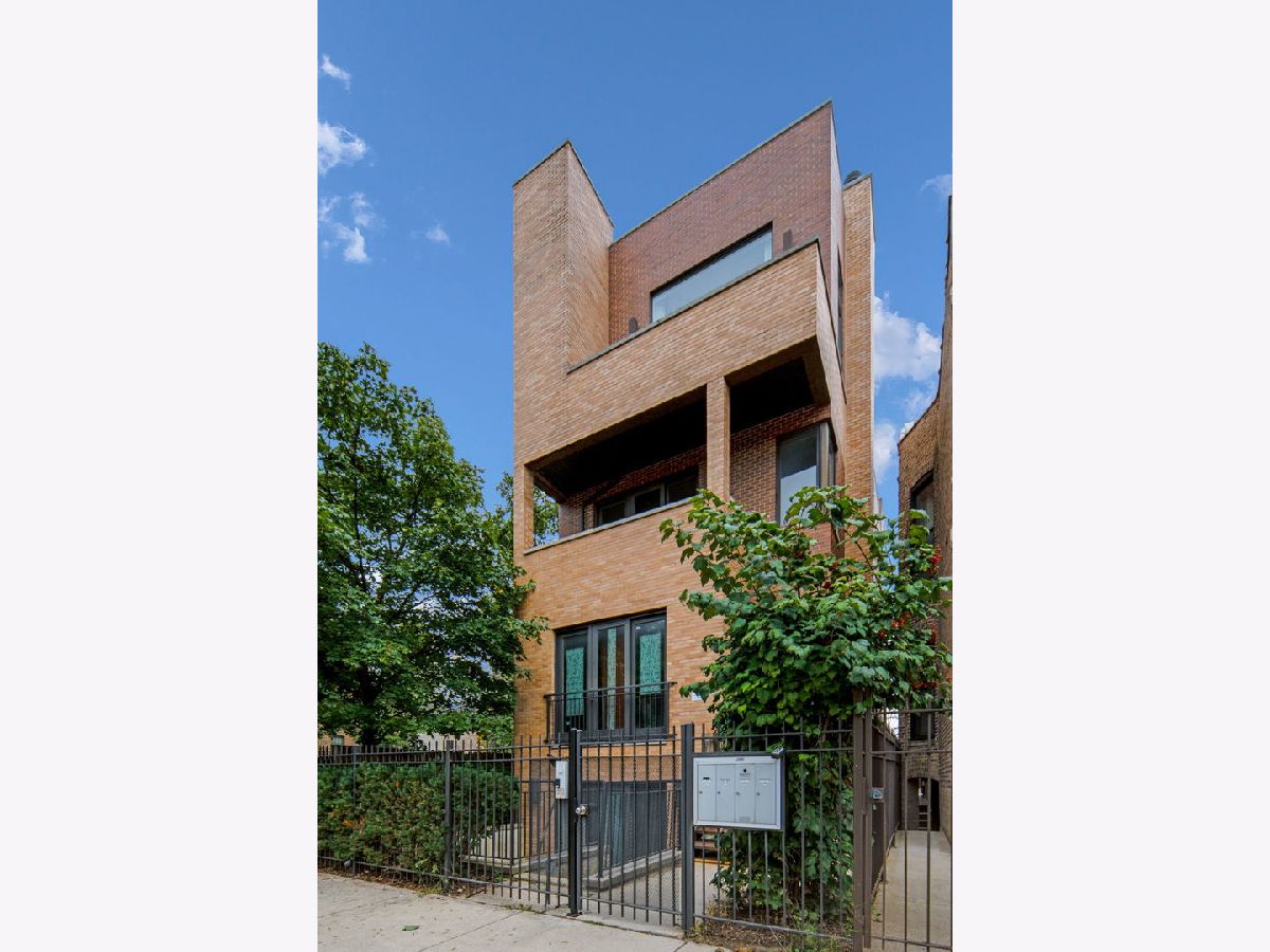  For Sale Chicago Illinois, 6640 Maryland Avenue
