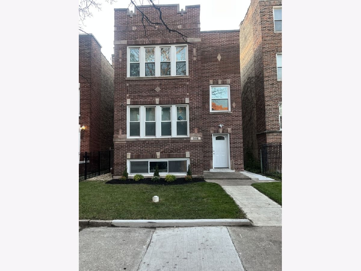  For Sale Chicago Illinois, 8106 Langley Avenue