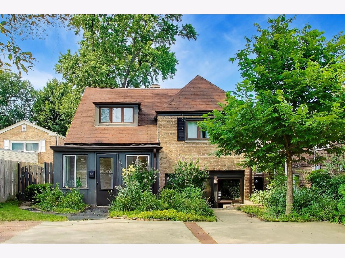  For Sale Evanston Illinois, 2711 Elgin Road