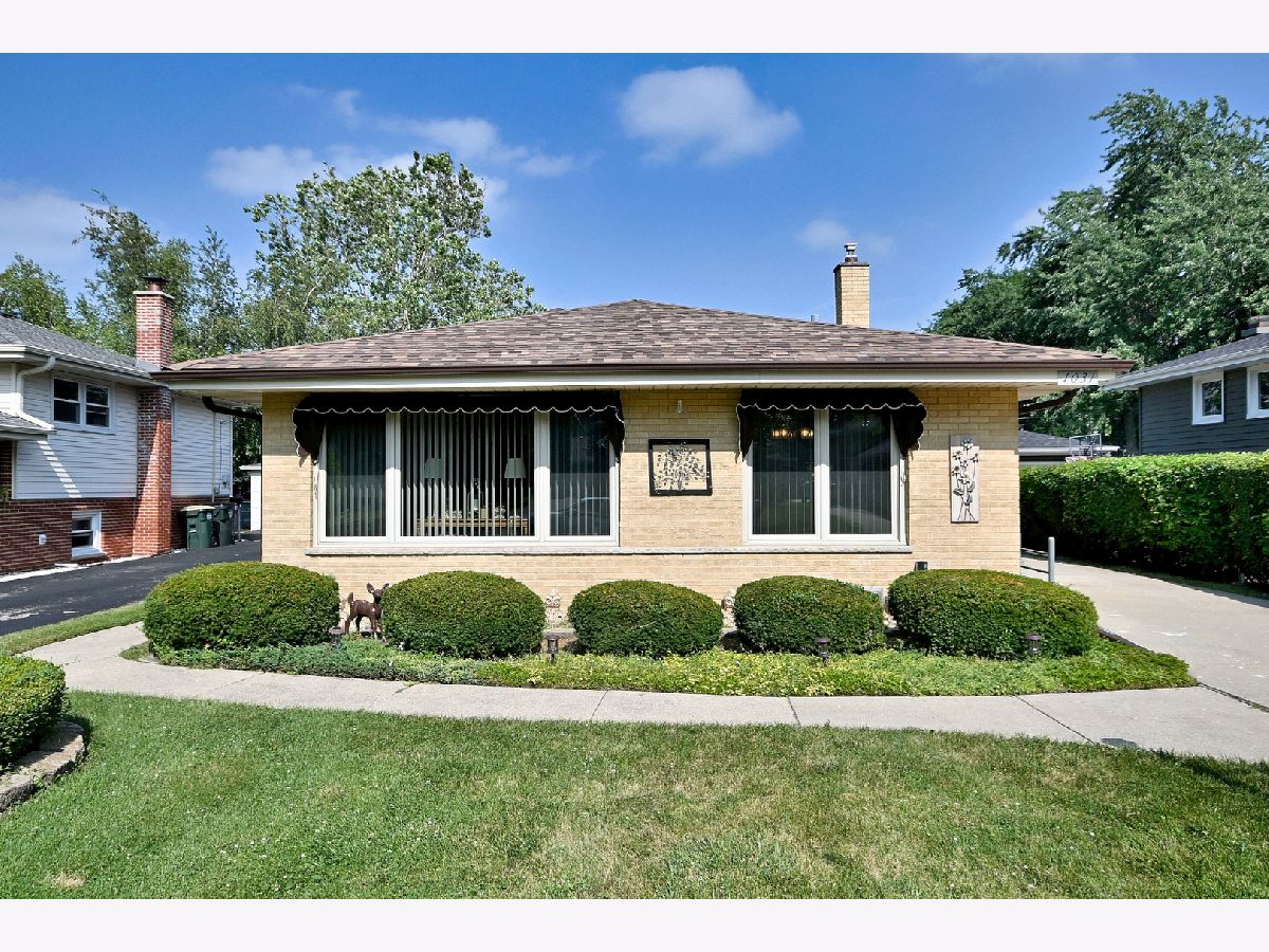  For Sale Arlington Heights Illinois, 1031 Belmont Avenue