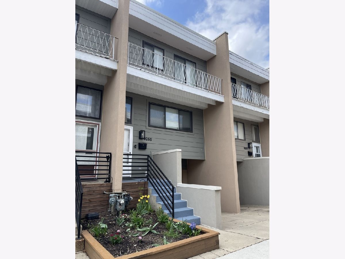  For Sale Des Plaines Illinois, 9255 Ballard Road
