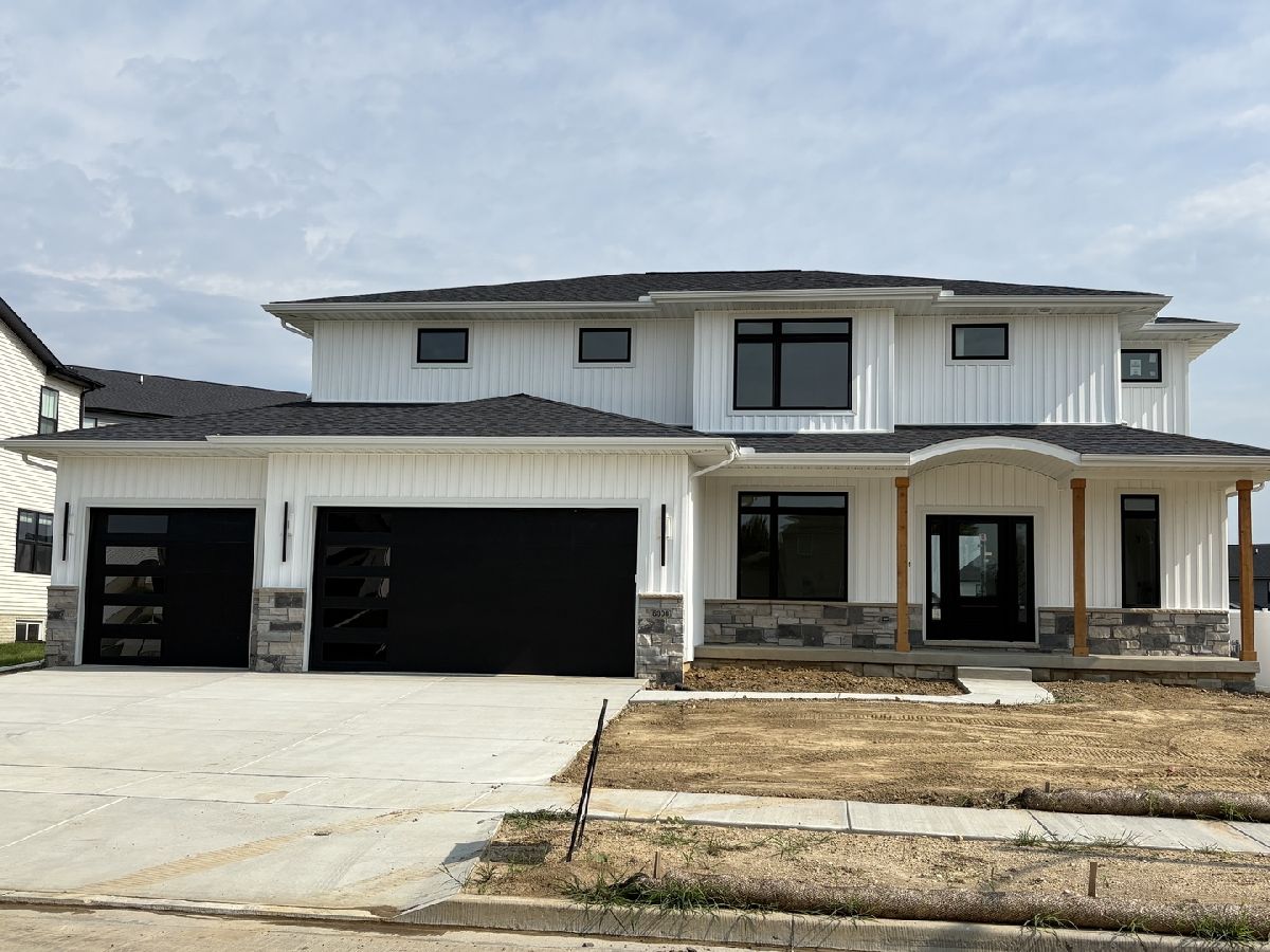  For Sale Bloomington Illinois, 5308 Finlen Lane