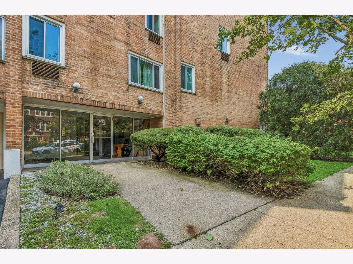  For Sale Evanston Illinois, 777 Hinman Avenue