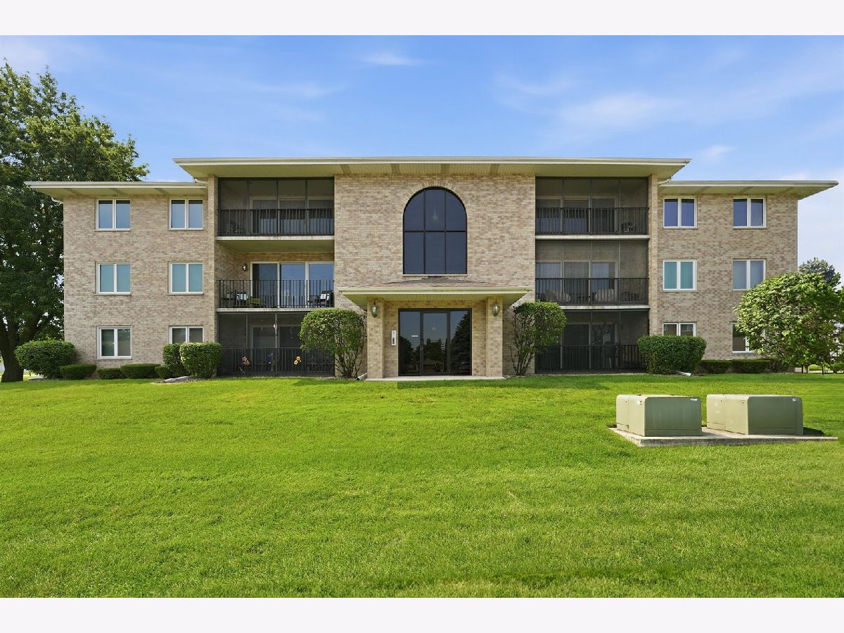  For Sale Crestwood Illinois, 4910 134th Court