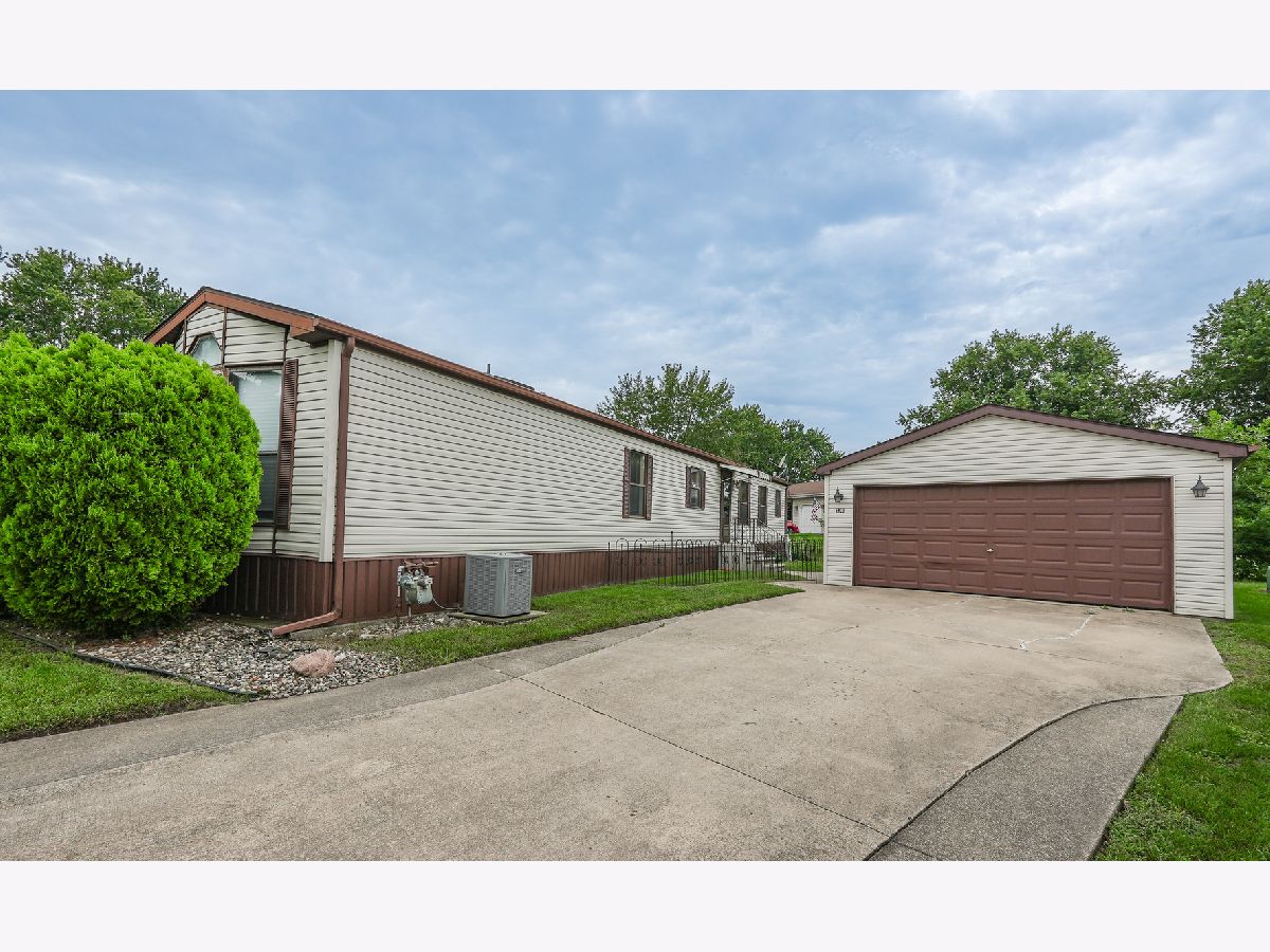  For Sale Manteno Illinois, 16 Maple Ridge Park