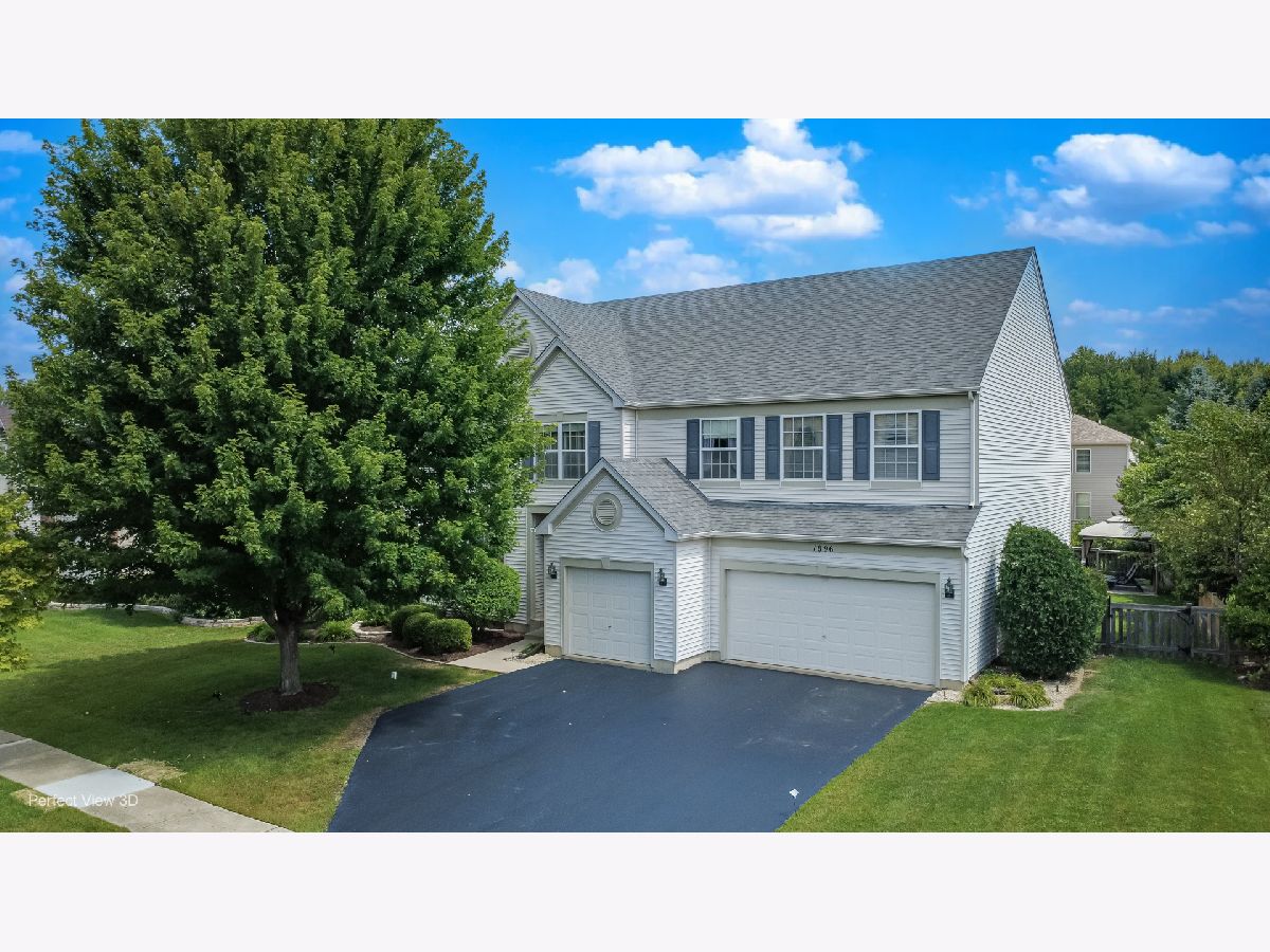 Homes & Townhomes For Sale Orchard Hills Wauconda Illinois, 1896 Applewood Drive