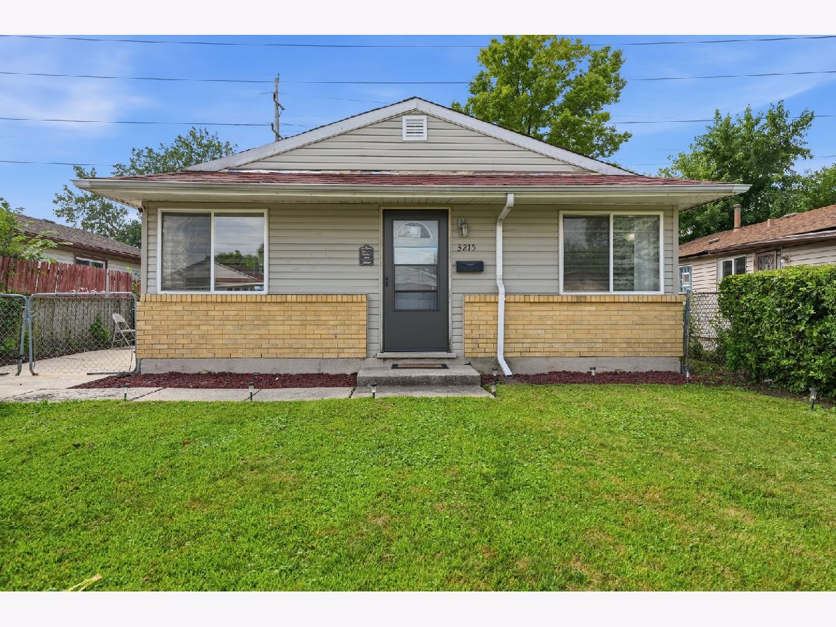 For Sale Robbins Illinois, 3215 Emery Lane