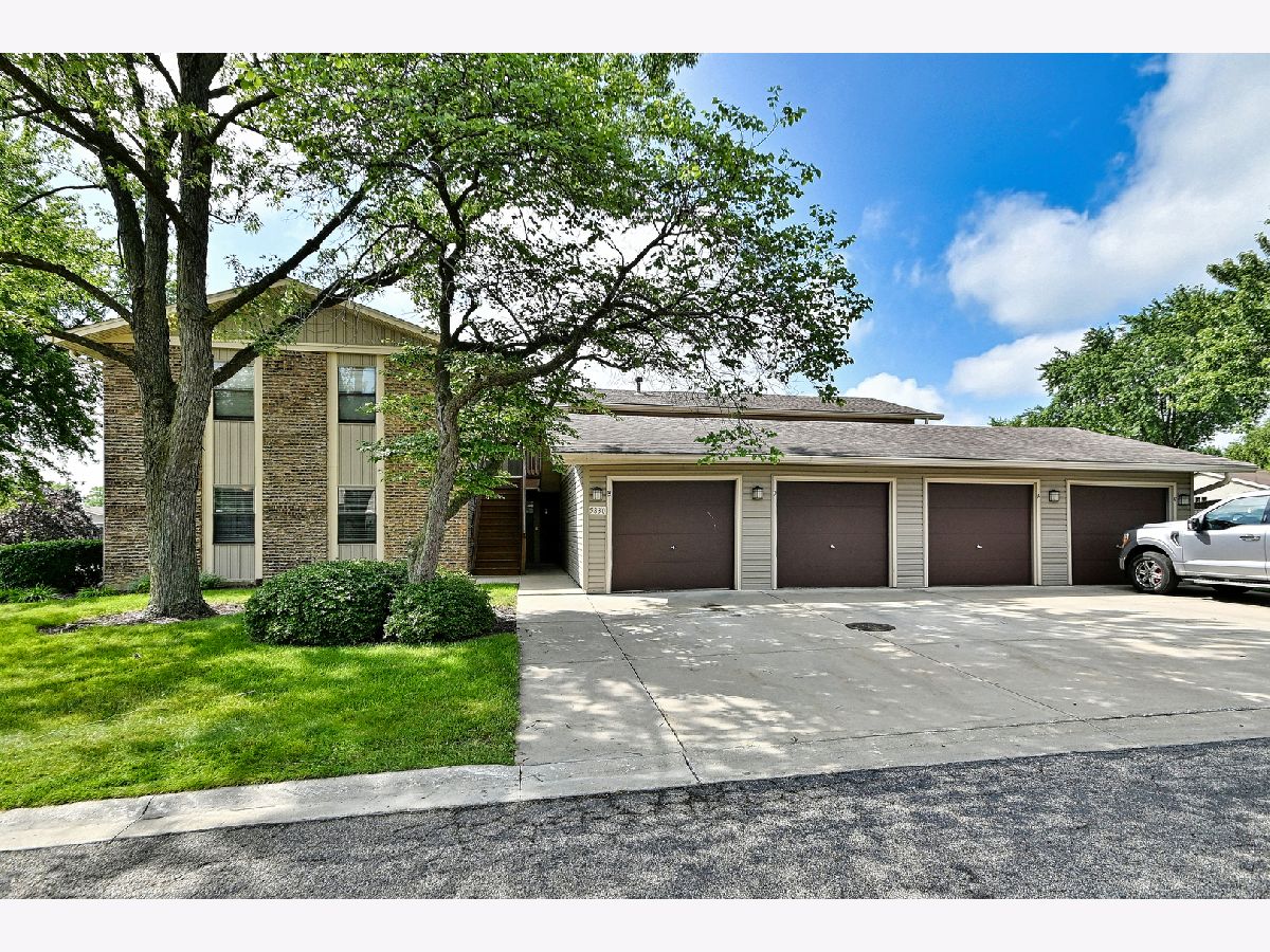  For Sale Hanover Park Illinois, 5830 Fresno Court
