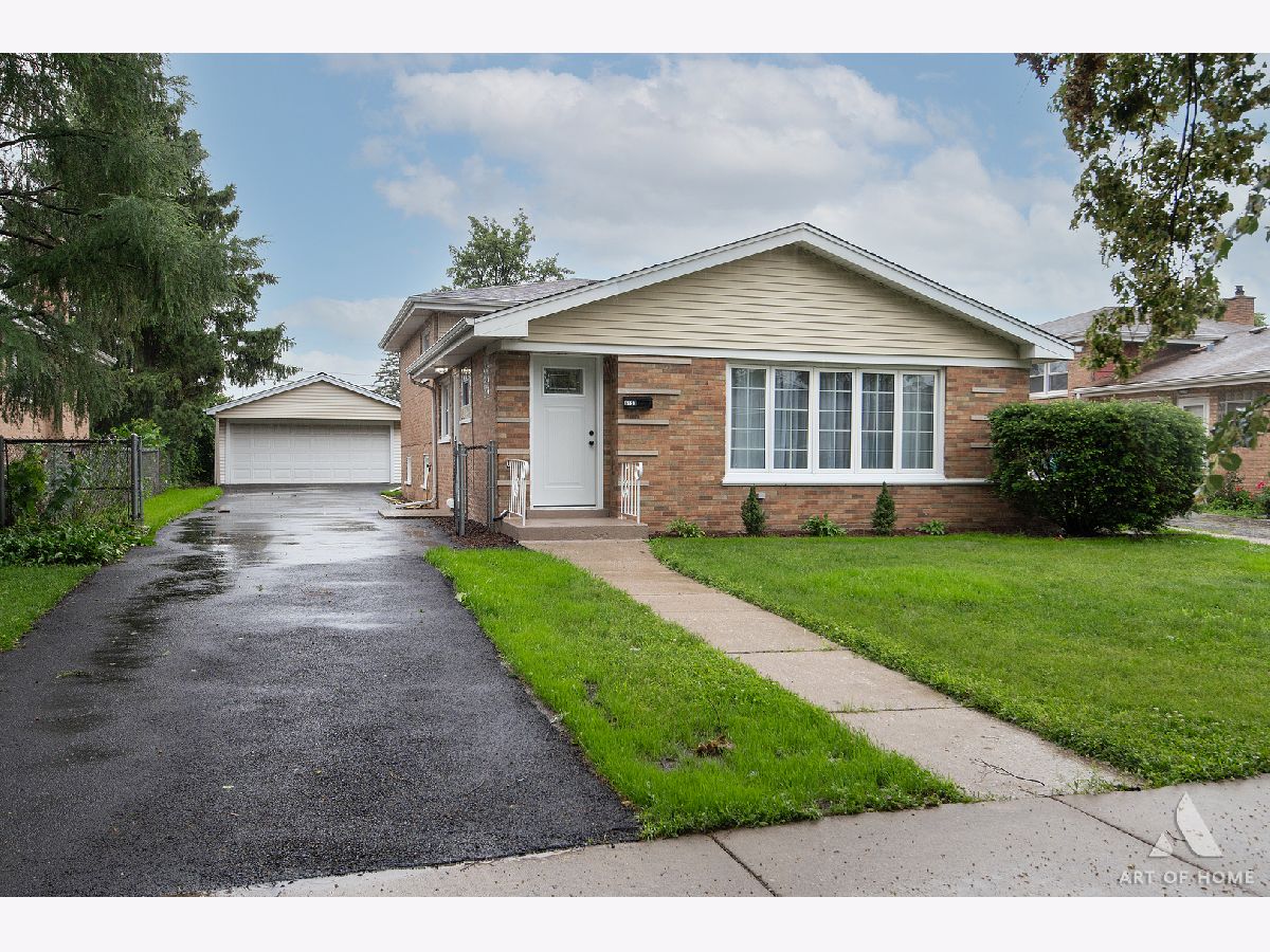 For Sale Burbank Illinois, 6127 79th Place