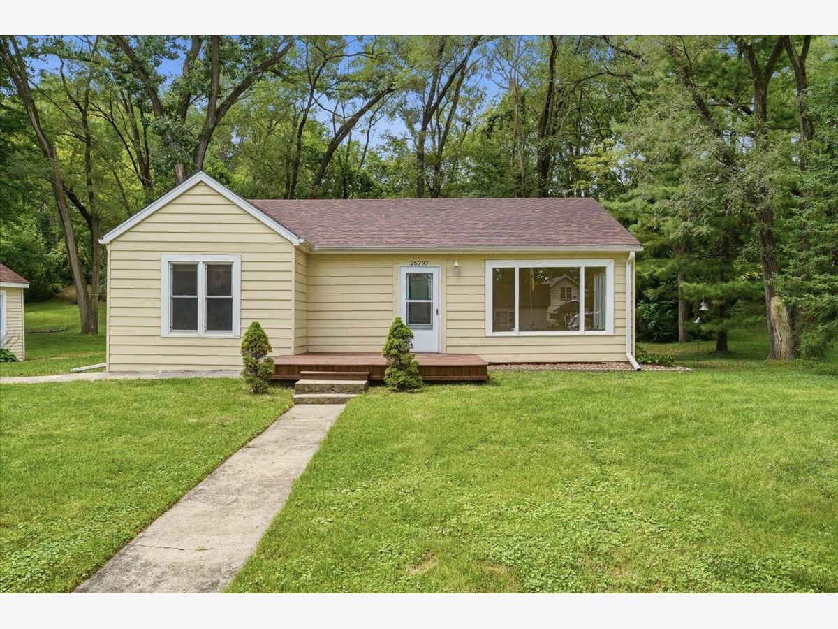  For Sale Ingleside Illinois, 26797 Longwood Drive