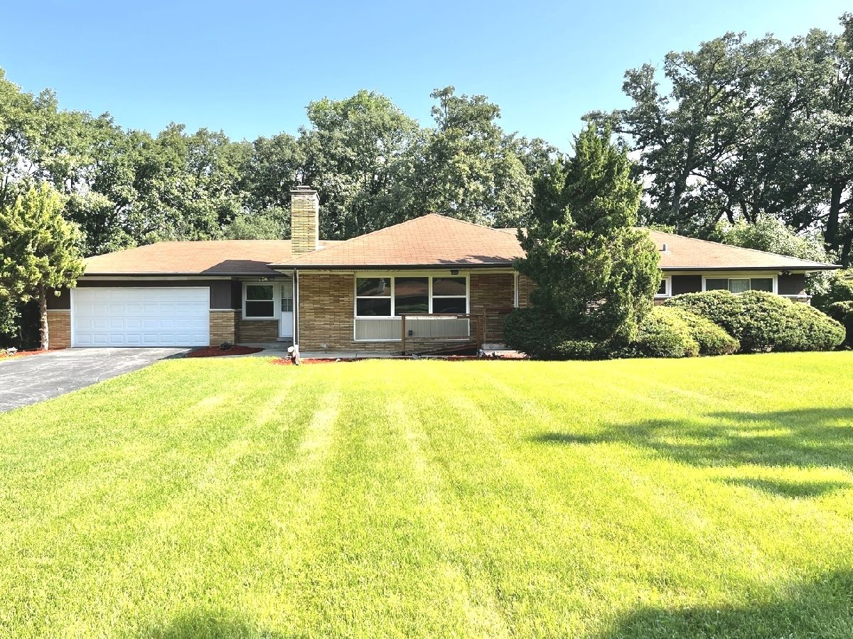  For Sale Olympia Fields Illinois, 2543 Oakwood Drive