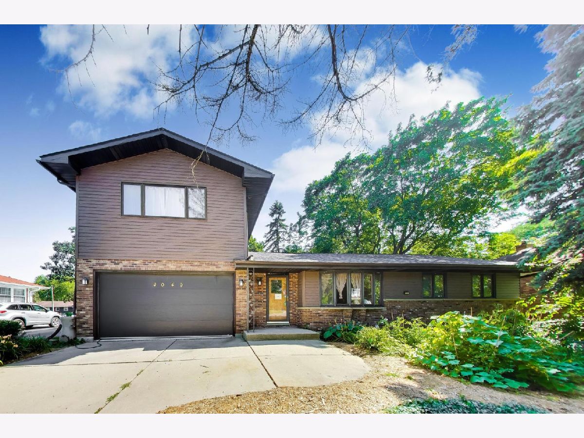  For Sale Gurnee Illinois, 4049 Grandview Avenue