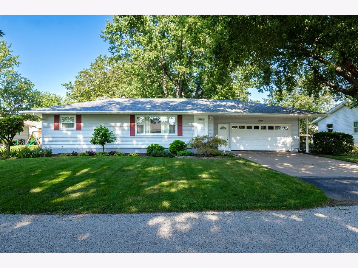  Sold Geneseo Illinois, 727 Hawthorne