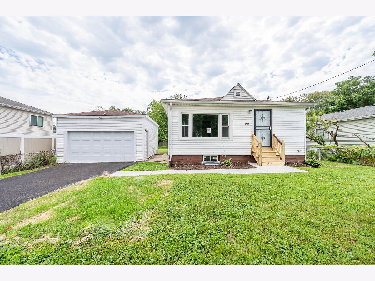  For Sale Blue Island Illinois, 3027 141st Street