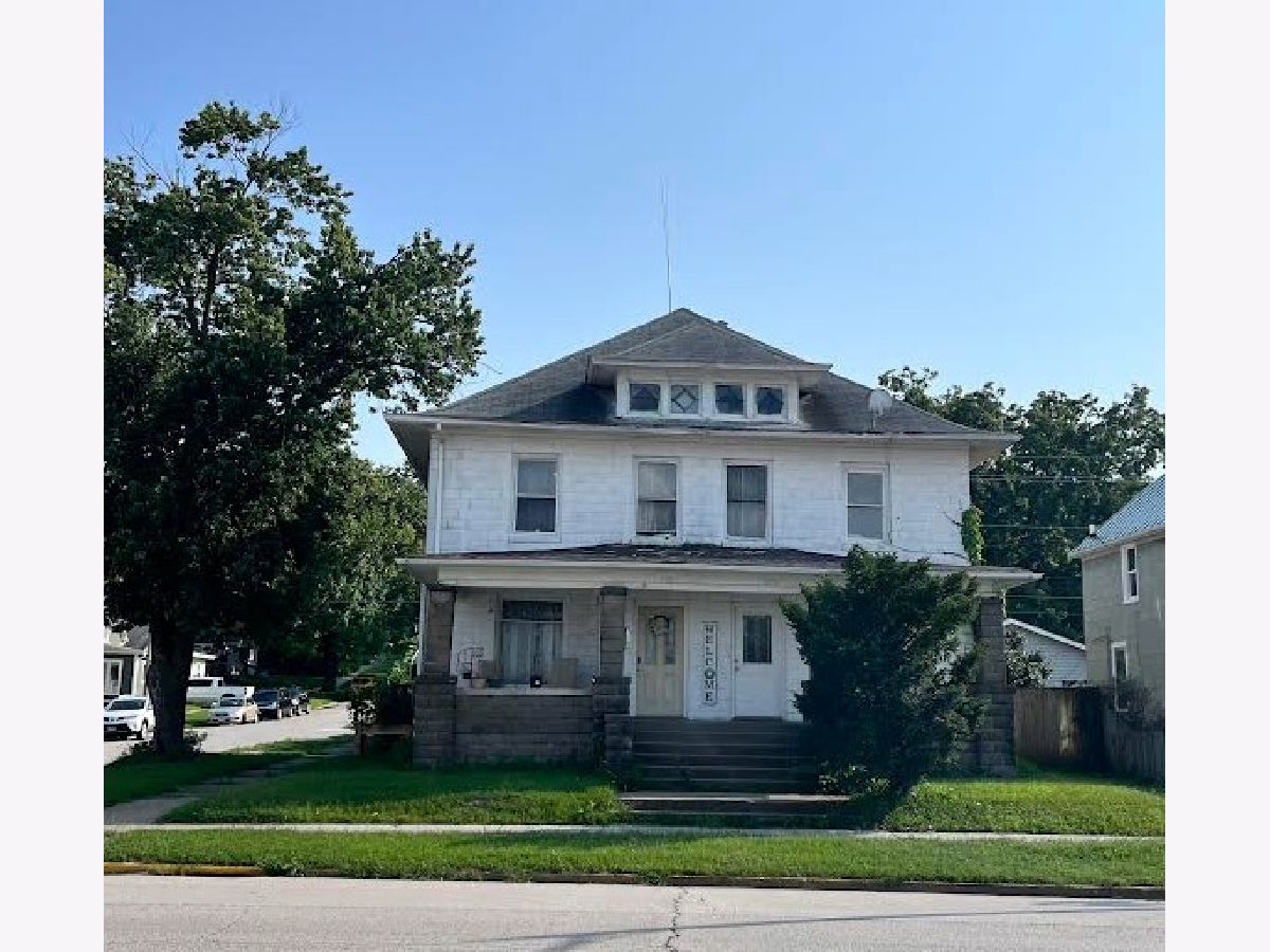  For Sale Silvis Illinois, 628 1st Avenue
