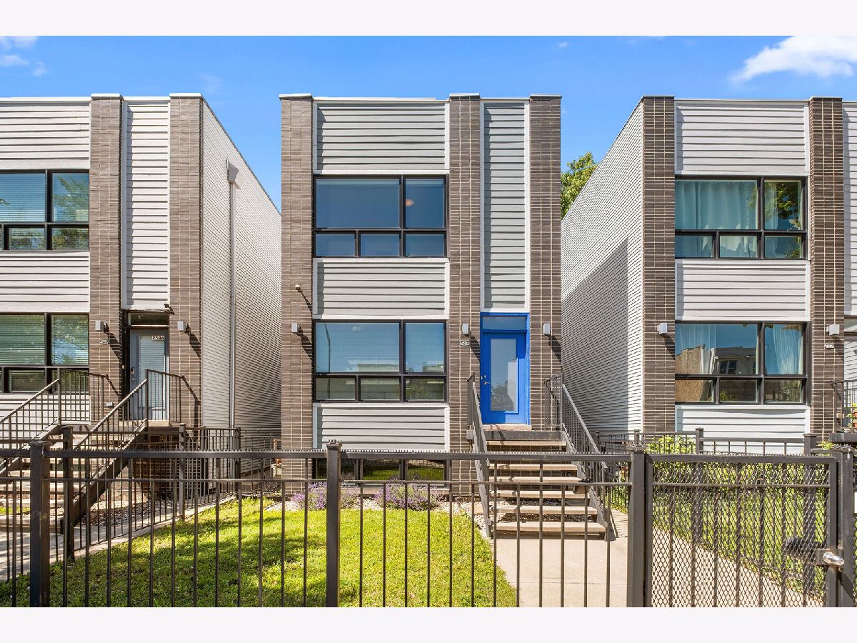  For Sale Chicago Illinois, 2544 Warren Boulevard