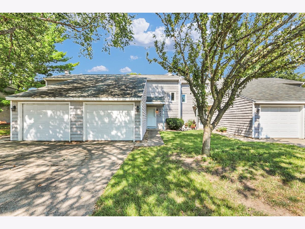  For Sale Champaign Illinois, 1933 Blackthorn Drive