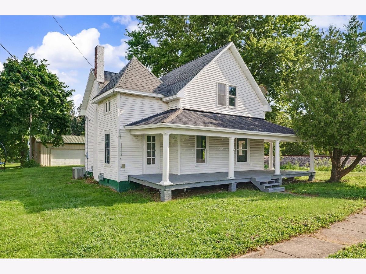  For Sale Bismarck Illinois, 205 Holloway Street