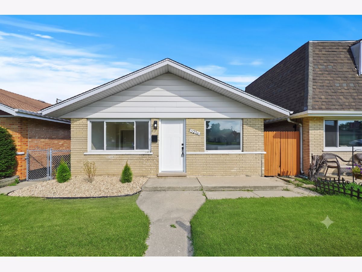  For Rent Burbank Illinois, 5206 State