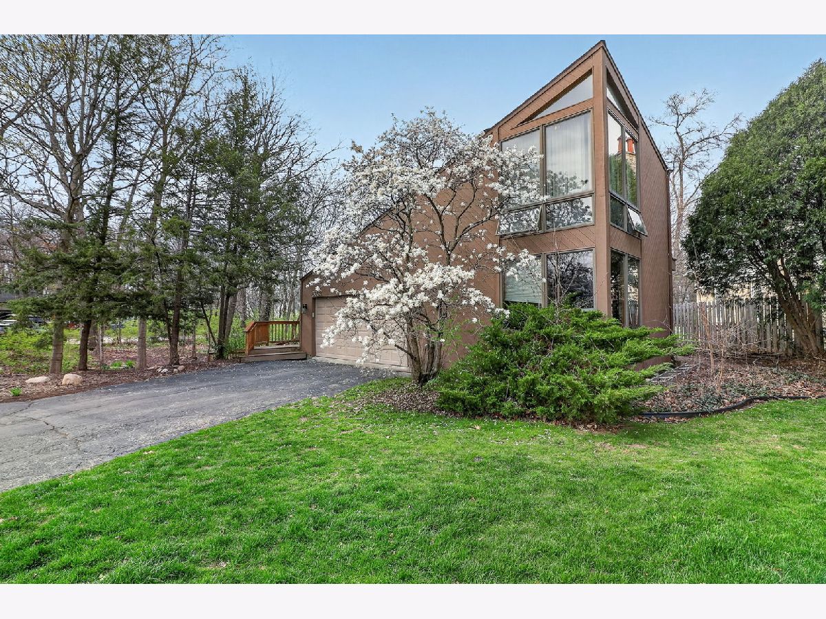 Homes For Sale Denburn Woods Downers Grove Illinois, 5337 Brookbank Road