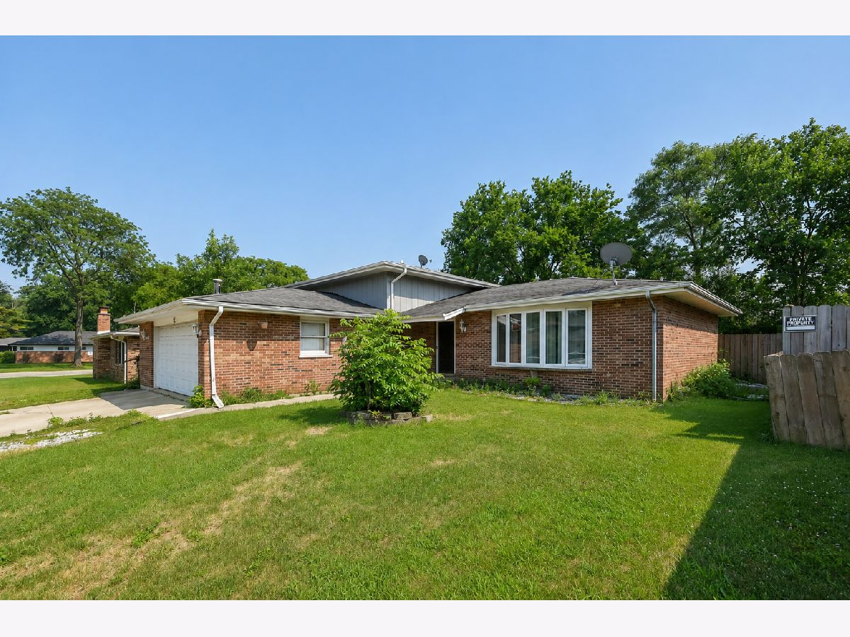  For Sale Park Forest Illinois, 3 Rich Court