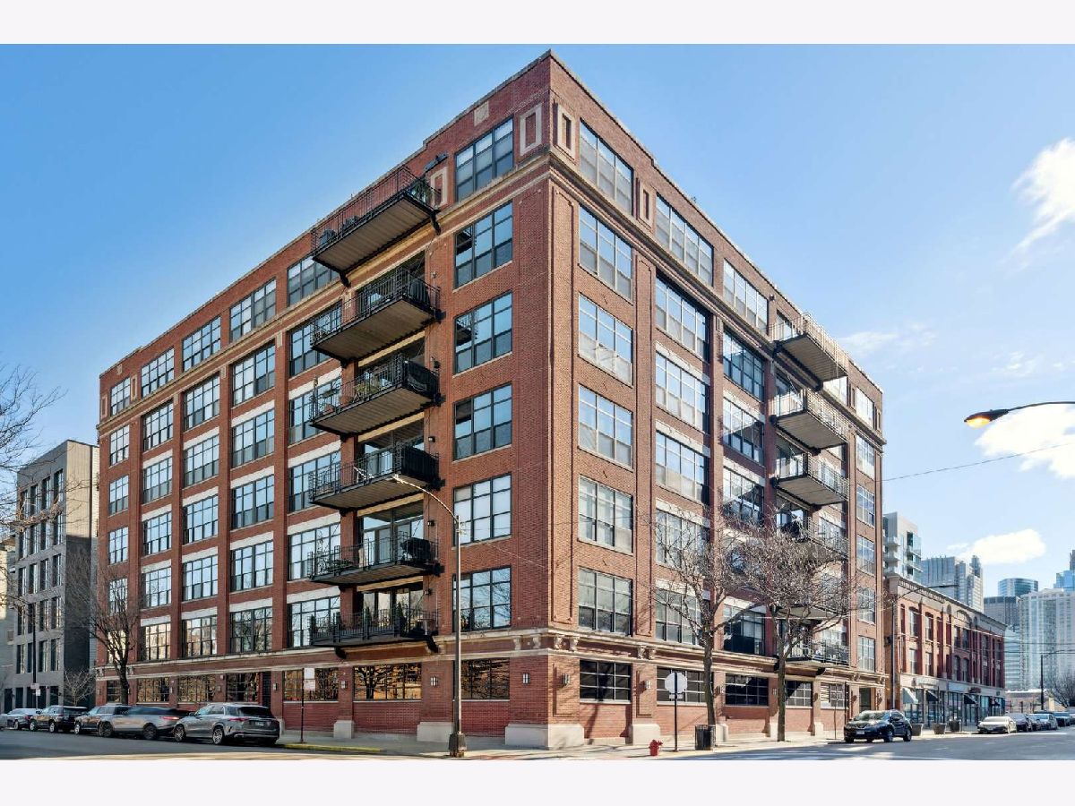  For Sale Chicago Illinois, 850 Adams Street