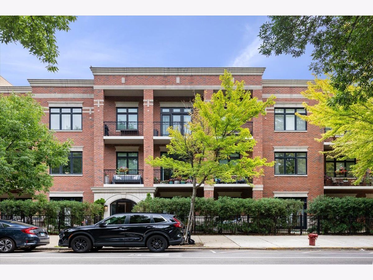 Sold Chicago Illinois, 4927 Damen