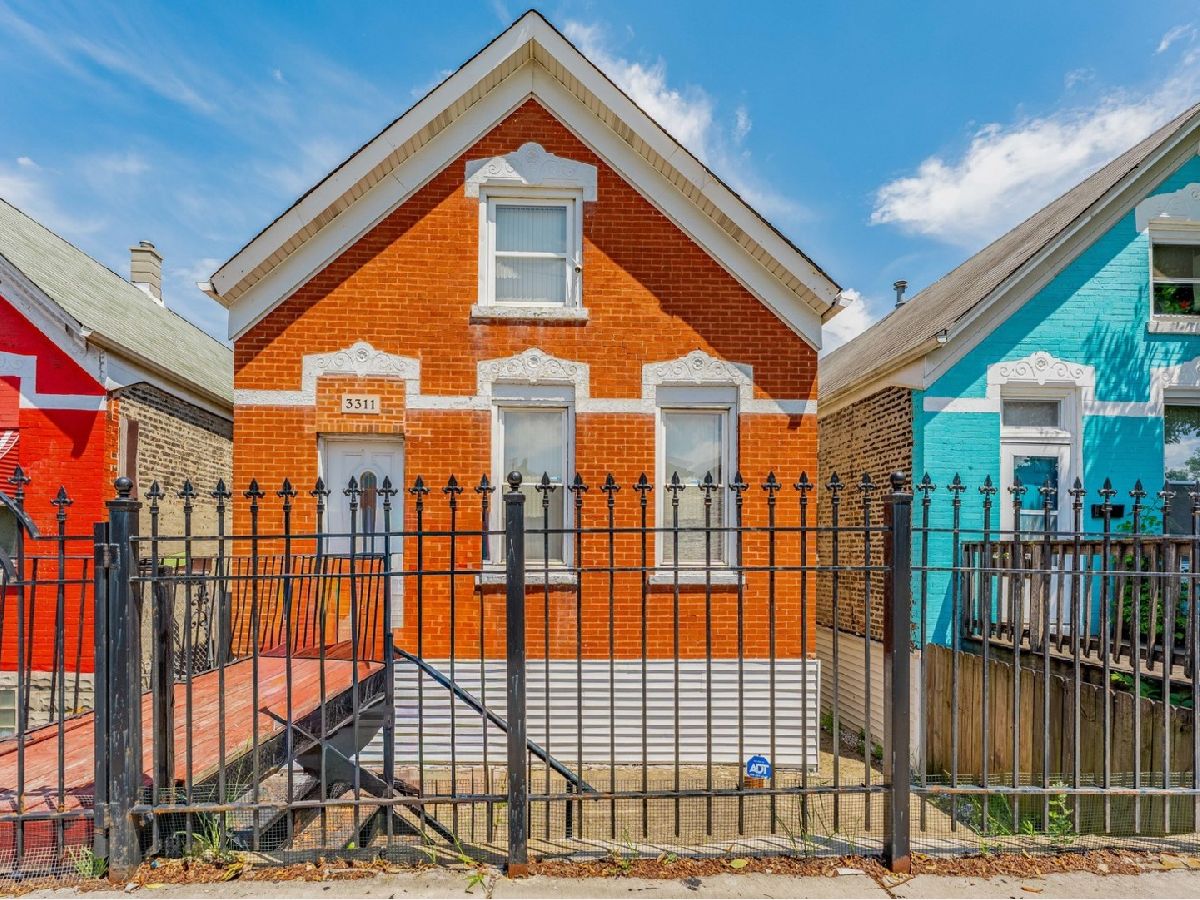 For Sale Chicago Illinois, 3311 Damen Avenue