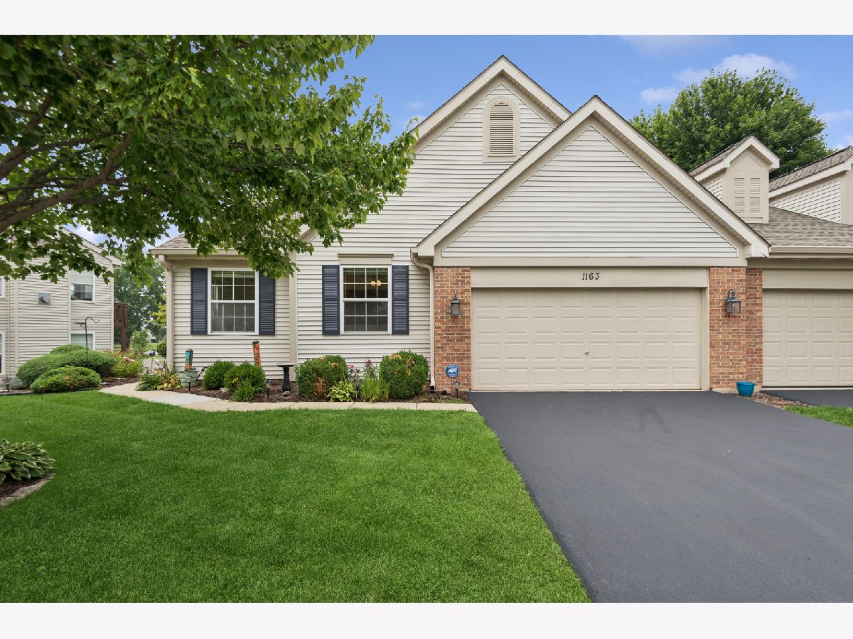 Townhomes For Sale Woodland Green Fox Lake Illinois, 1163 Oakwood Drive